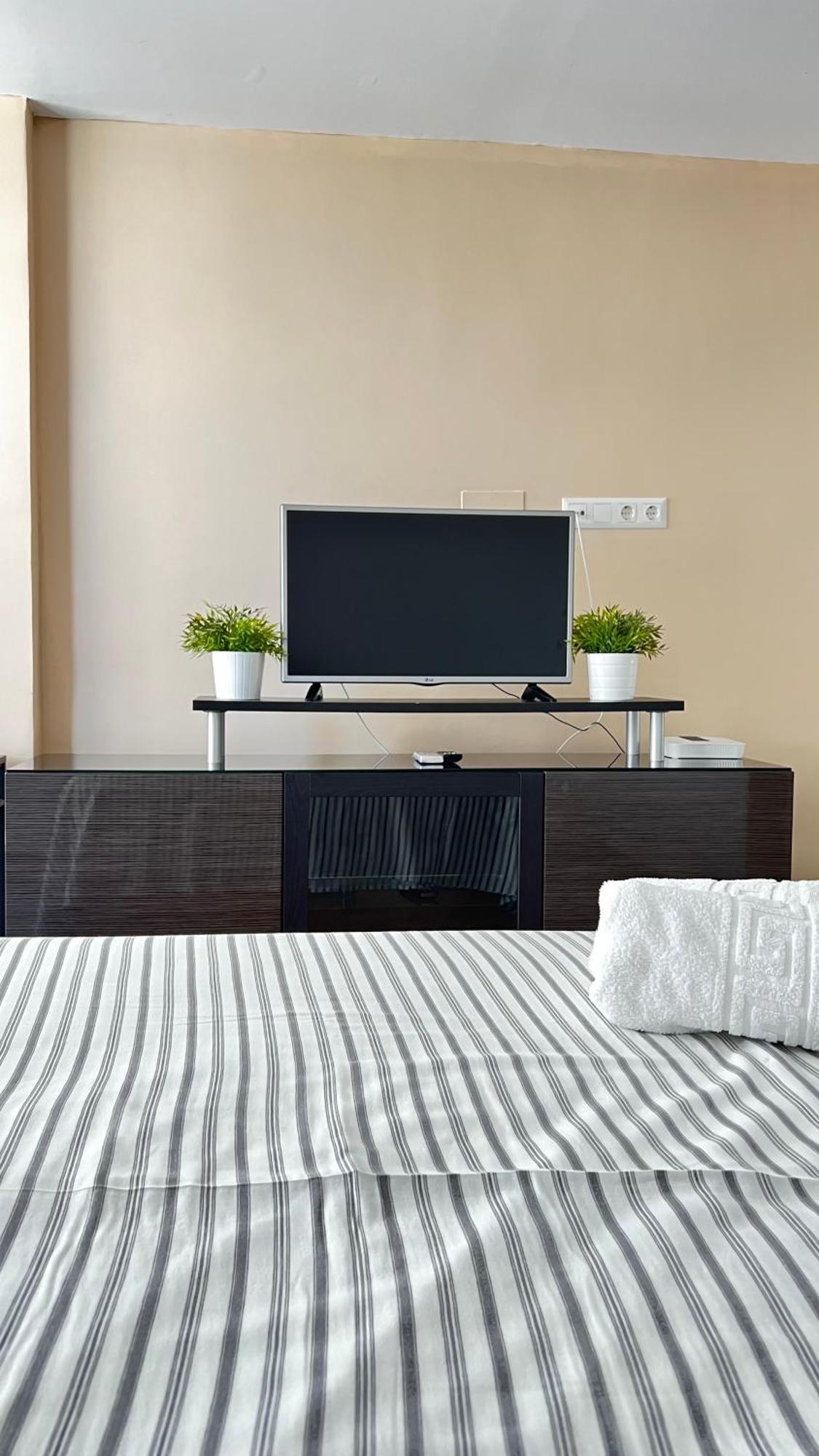 Apartamento Vista A La Playa, Cerca Del Centro Con Piscina